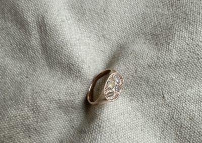 bague en or rouge avec diamants rosecut