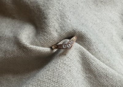 bague or rouge "V" diamants deuxième main